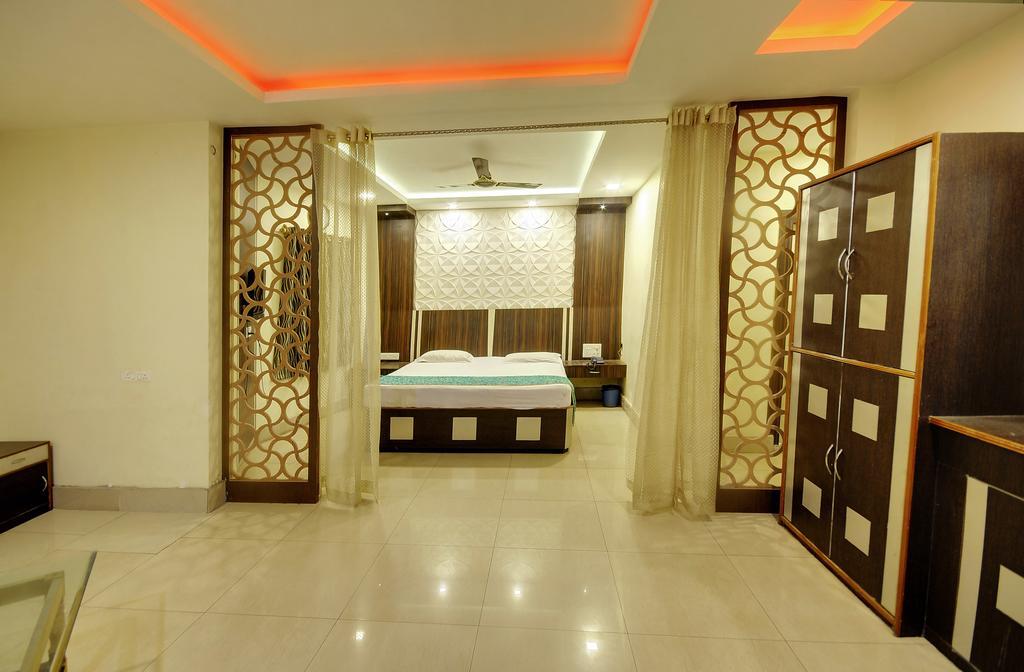 โรงแรมอนุรัค Rourkela ภายนอก รูปภาพ