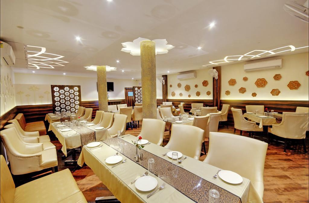 โรงแรมอนุรัค Rourkela ภายนอก รูปภาพ